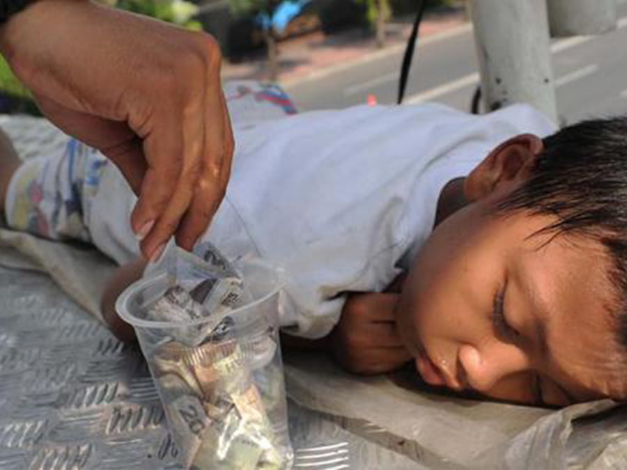 Jangan Beri Duit Pada Penggemis Kanak-Kanak Jika Sayangkan Mereka.